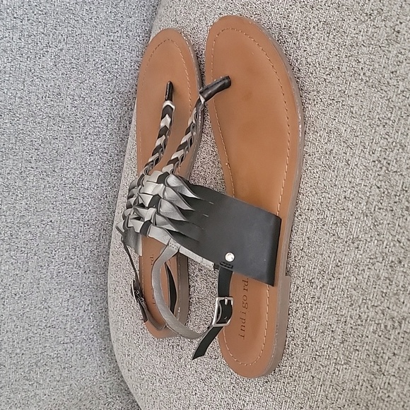 Indigo Rd. Sandals - Picture 2 of 4